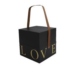 Подарункова коробка з ручкою LOVE чорна, L &ndash; 18,5х18,5х19 см